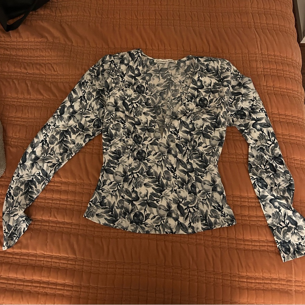 Abercrombie & Fitch Blue Floral Blouse